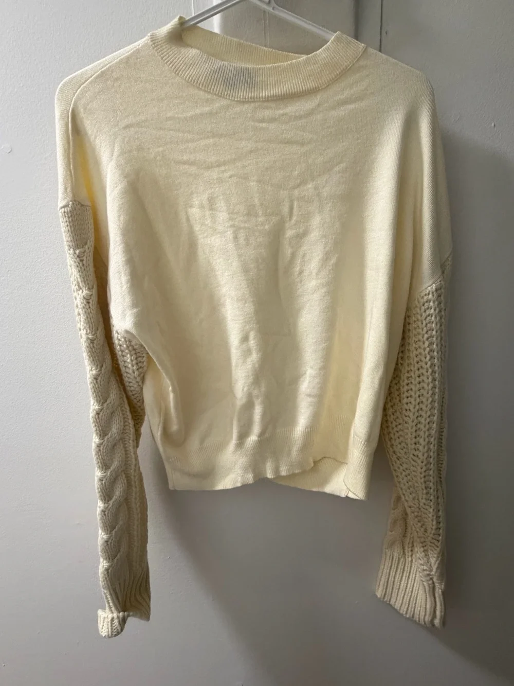 Lea & Viola Ivory Mixed-Knit Cropped Sweater – Size Small